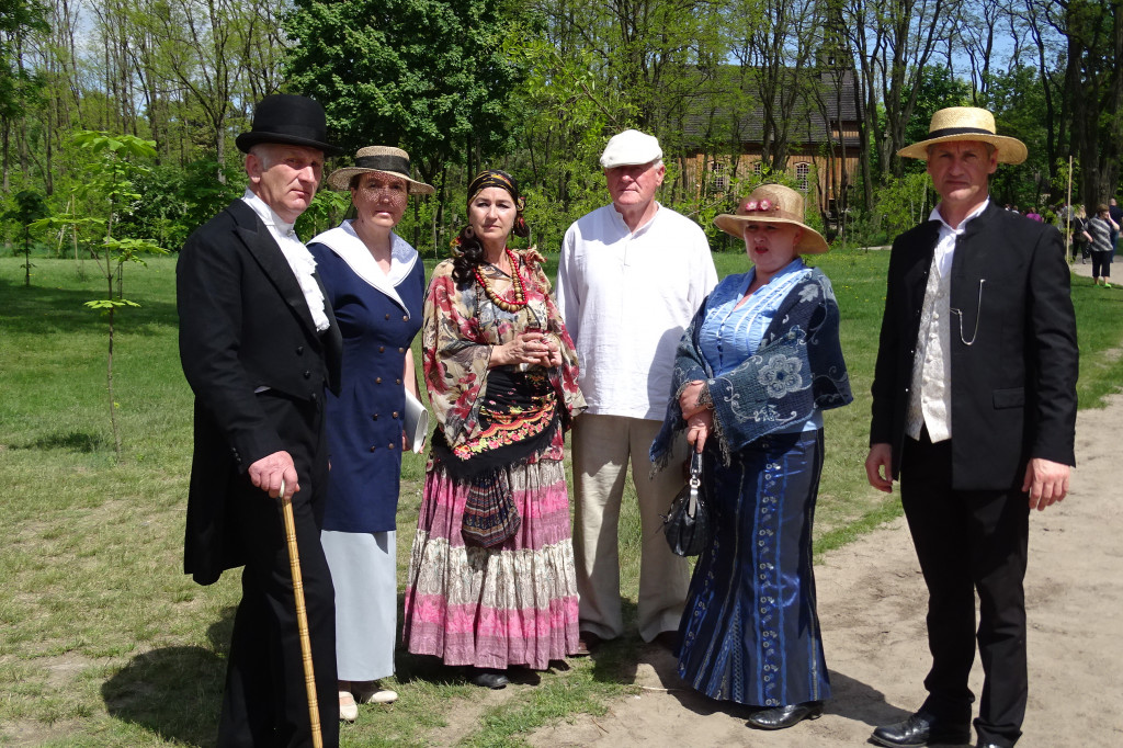 Gotowanie na polanie w skansenie