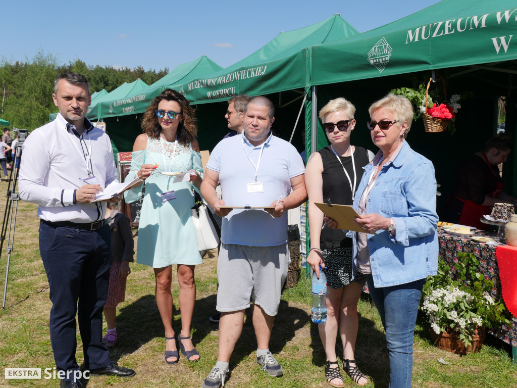Gotowanie na polanie w skansenie