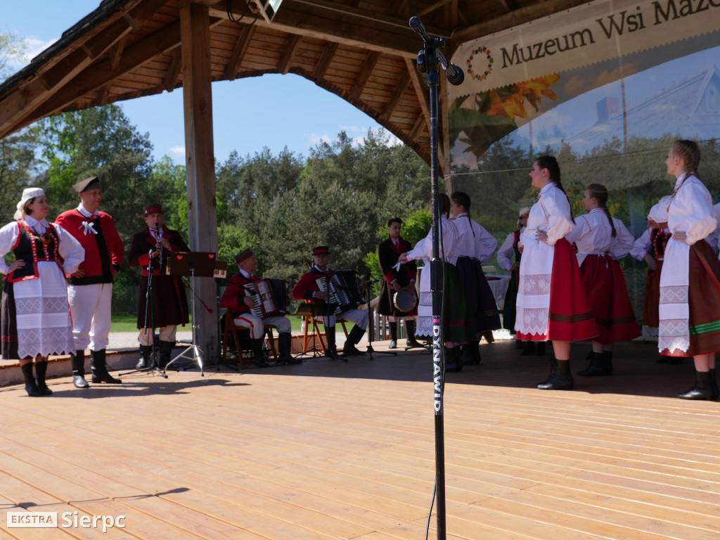 Gotowanie na polanie w skansenie