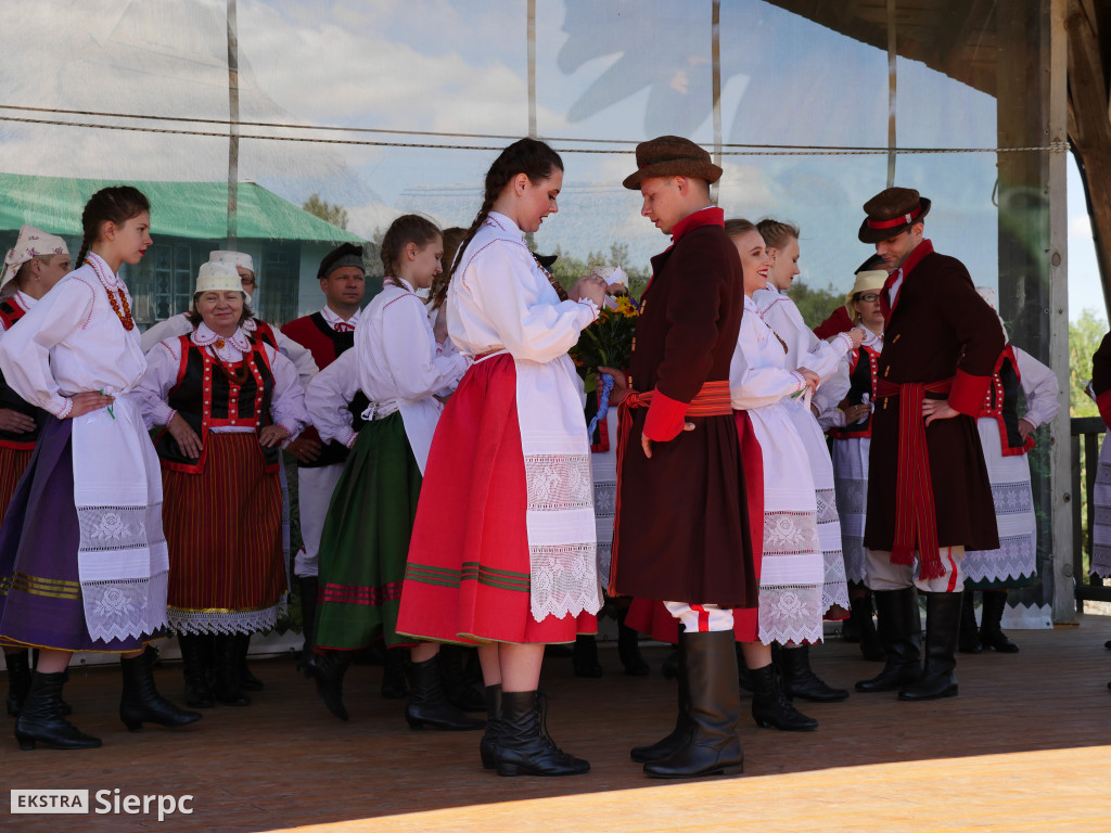 Gotowanie na polanie w skansenie