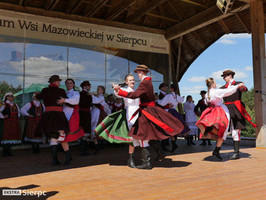 Gotowanie na polanie w skansenie