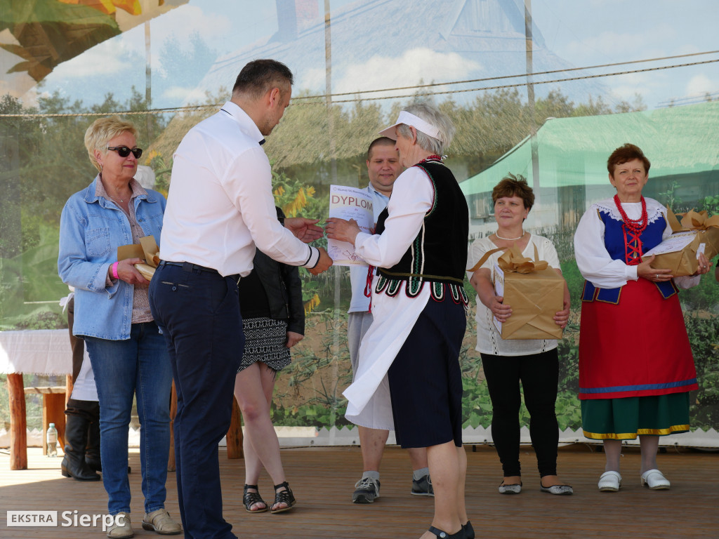 Gotowanie na polanie w skansenie
