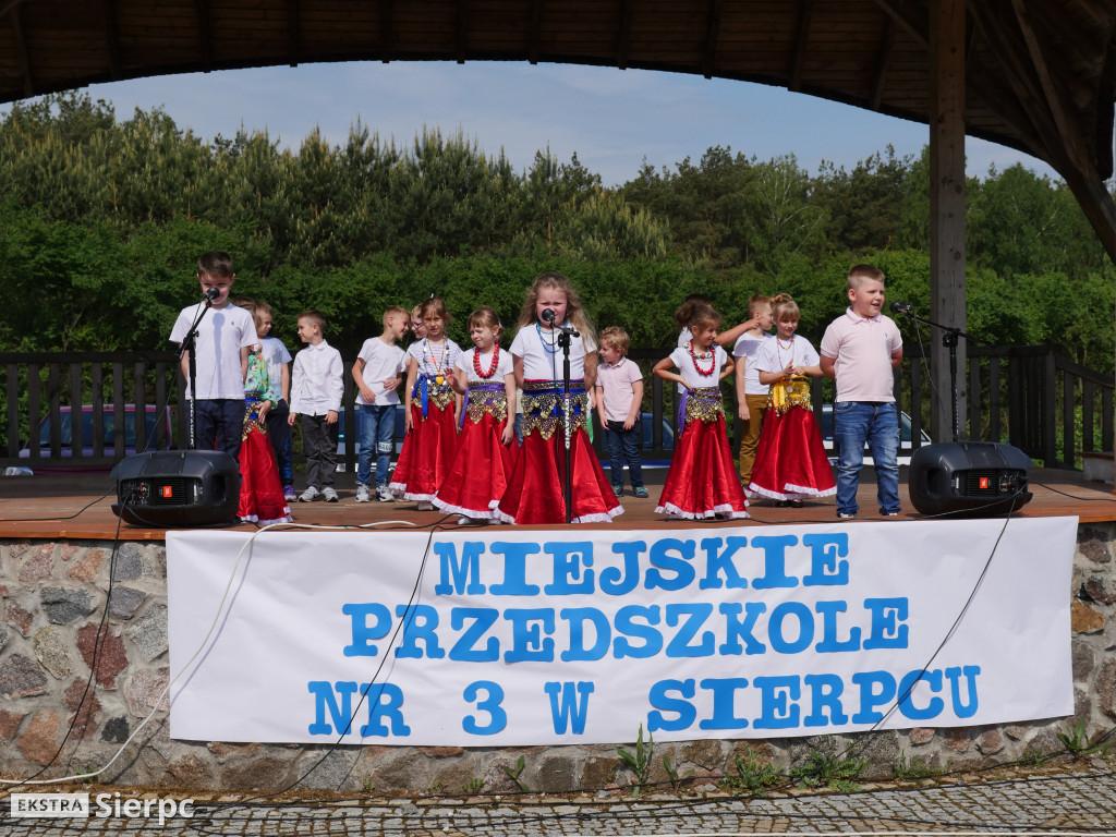 Piknik Przedszkola nr 3 na skansenie