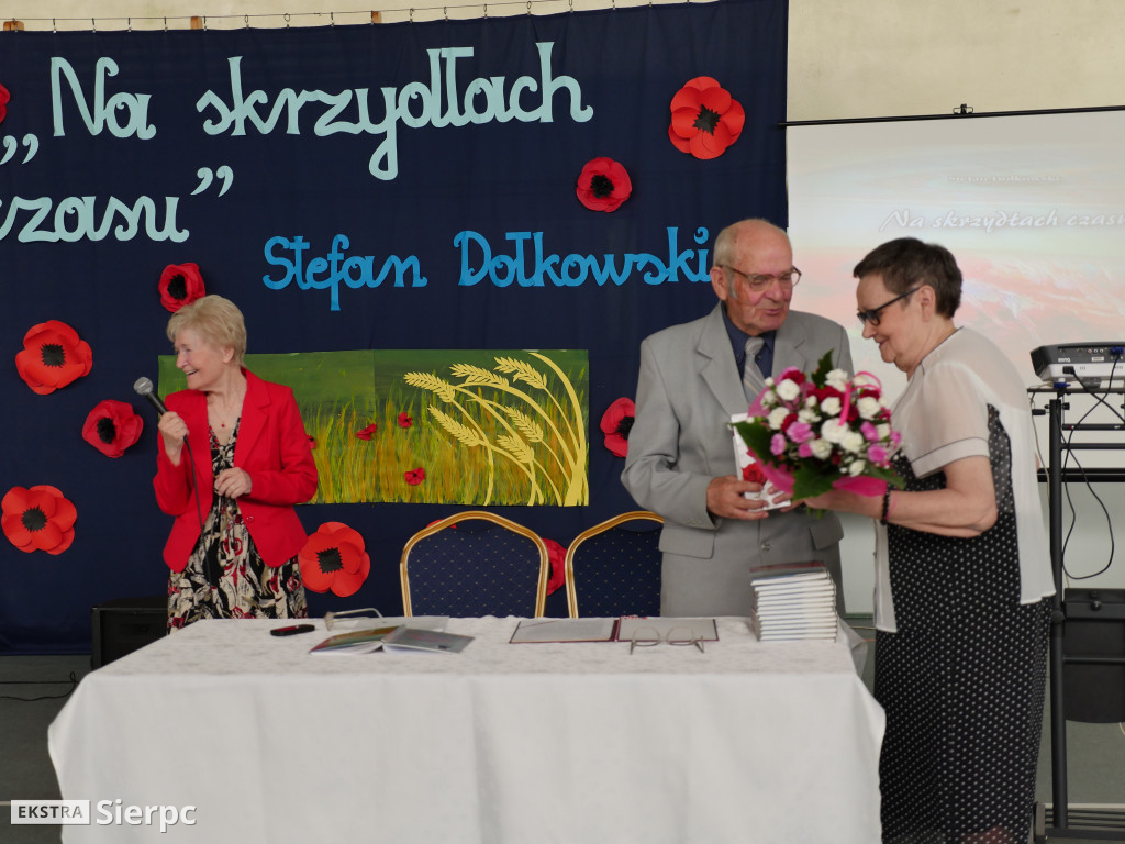 Na skrzydłach czasu