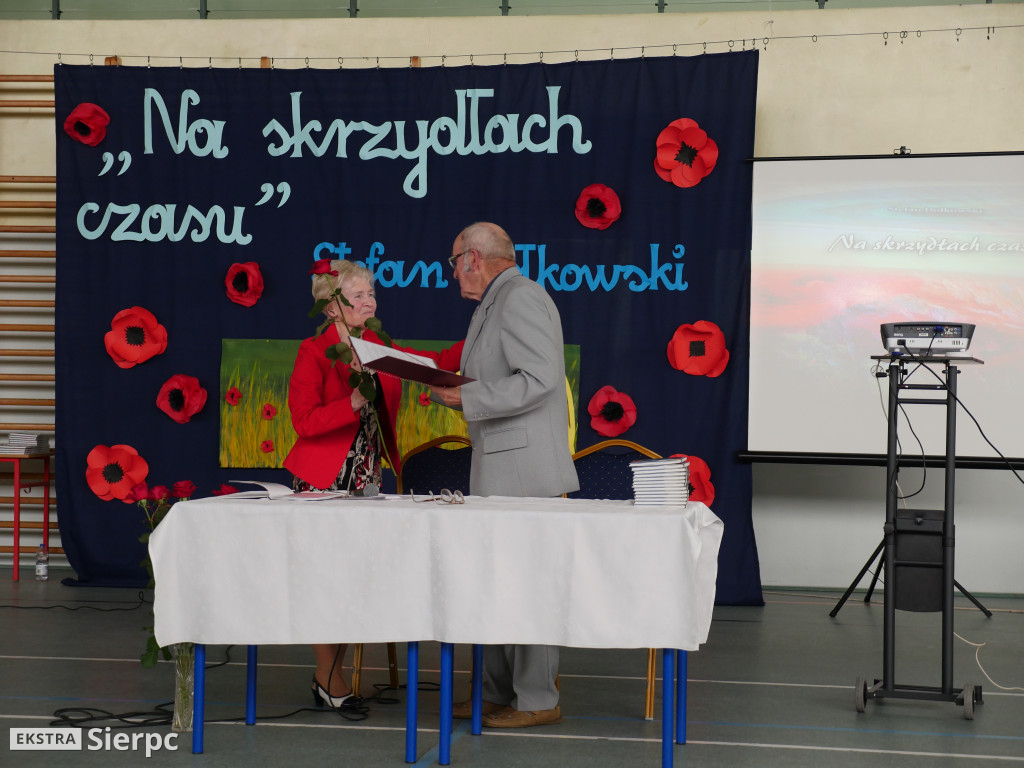 Na skrzydłach czasu