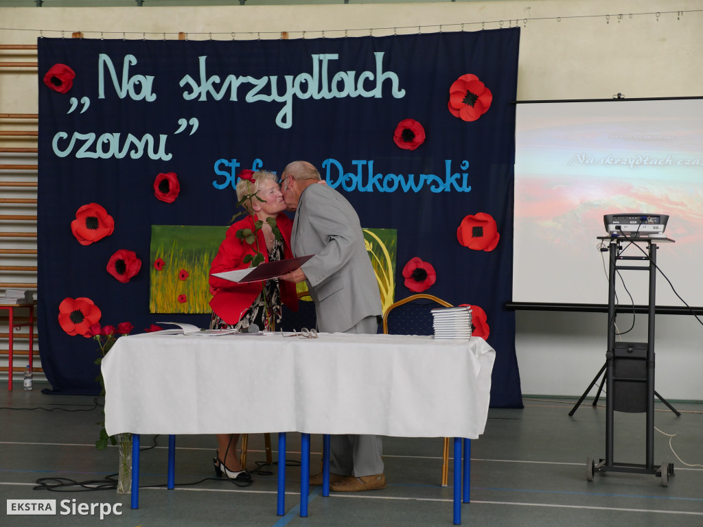 Na skrzydłach czasu