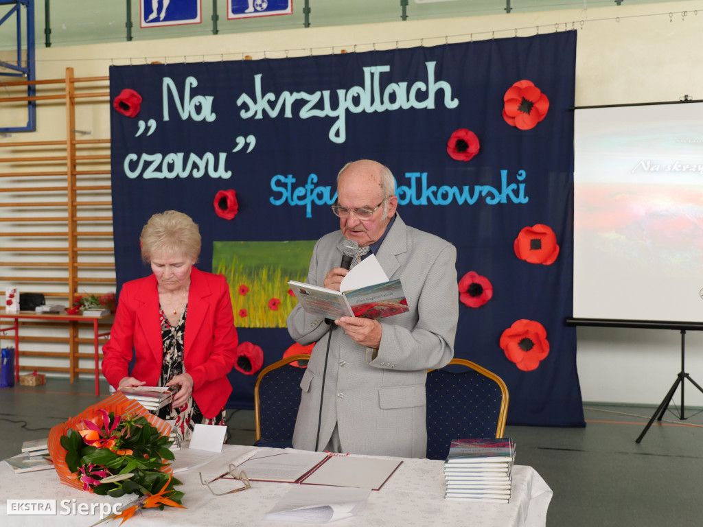 Na skrzydłach czasu