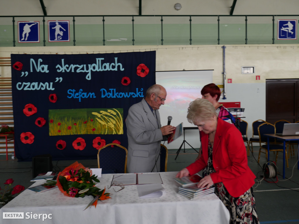 Na skrzydłach czasu