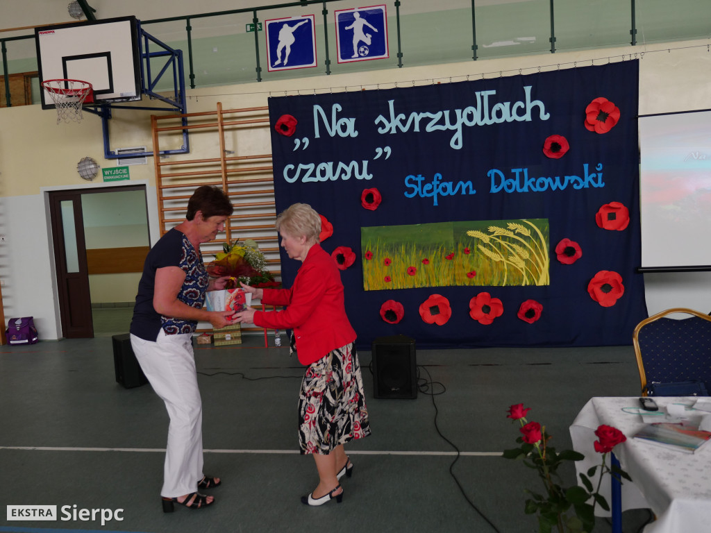 Na skrzydłach czasu