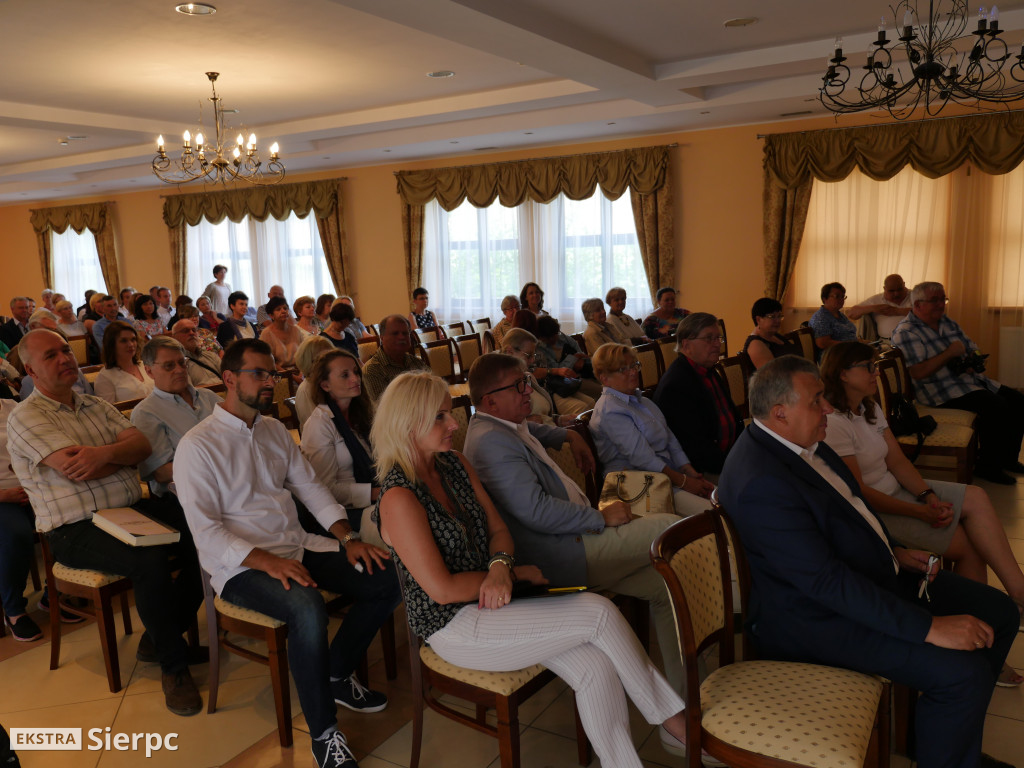 Konferencja naukowa w skansenie