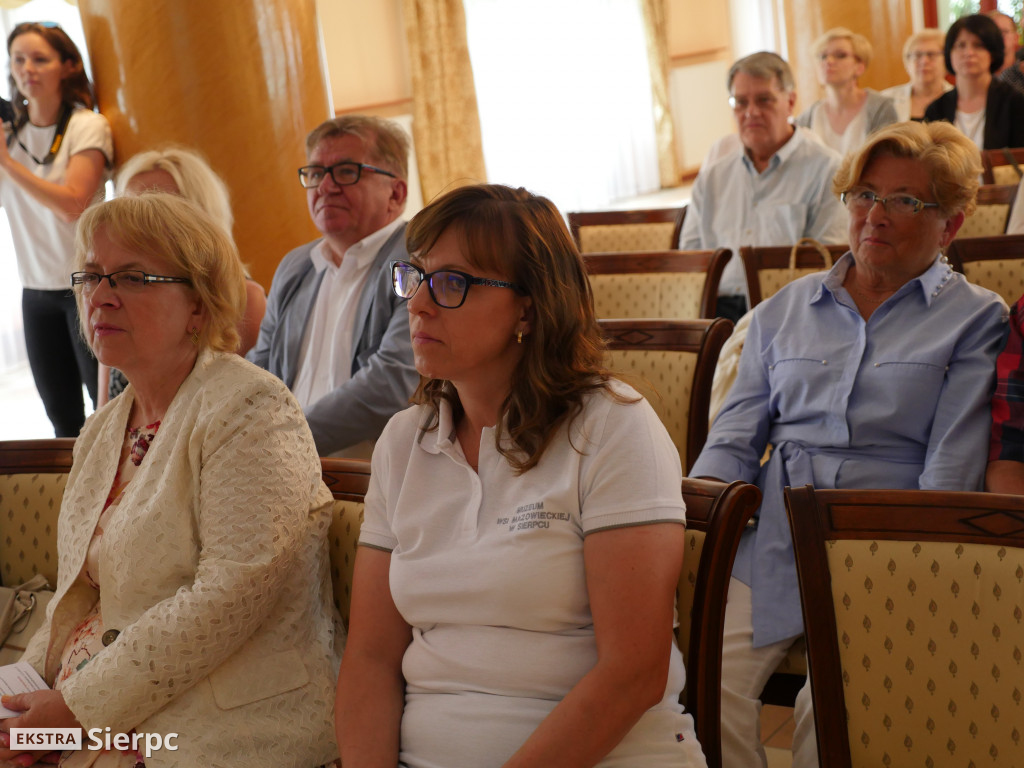 Konferencja naukowa w skansenie