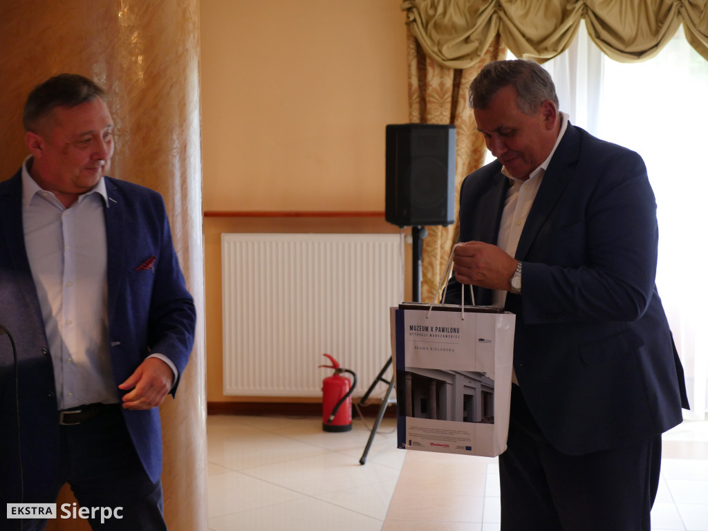 Konferencja naukowa w skansenie