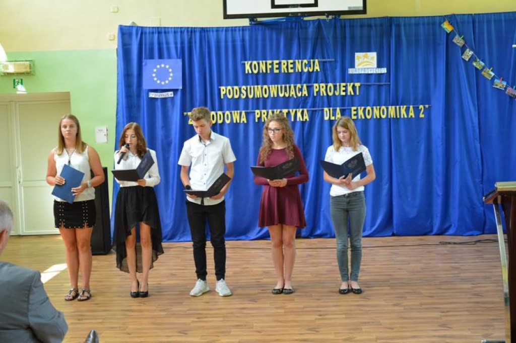Zawodowe praktyki uczniów Ekonomika