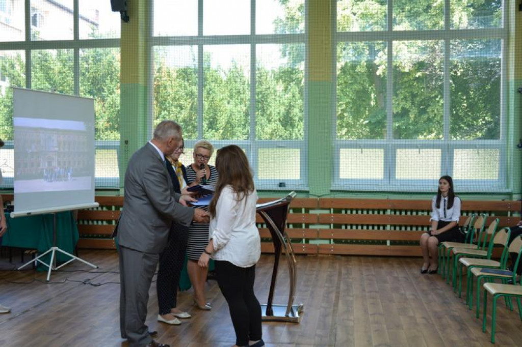 Zawodowe praktyki uczniów Ekonomika