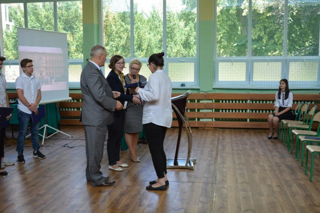 Zawodowe praktyki uczniów Ekonomika