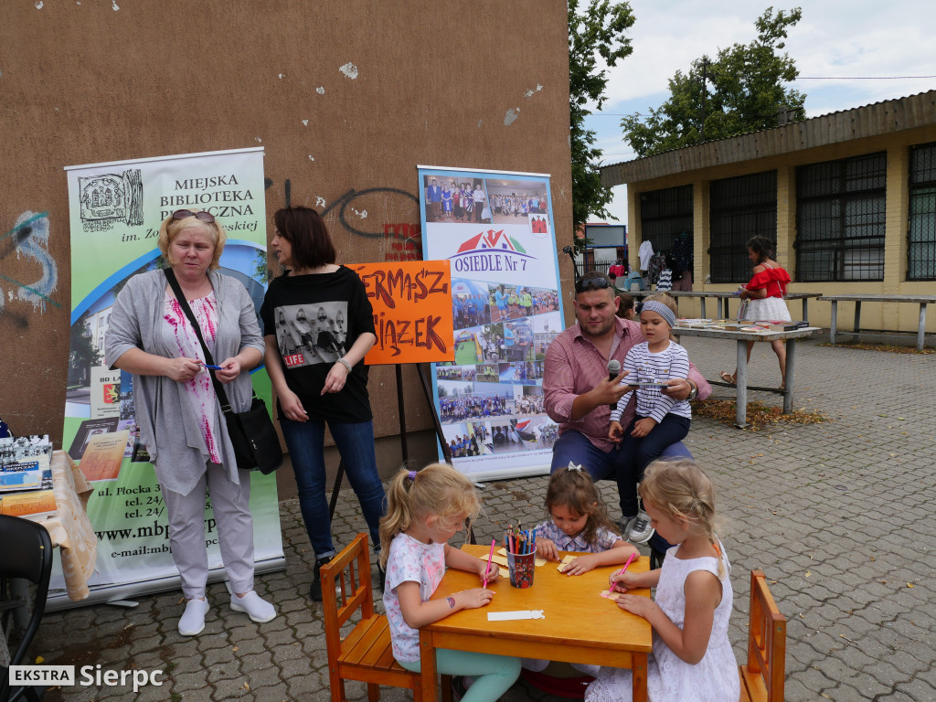 Książkowy pchli targ
