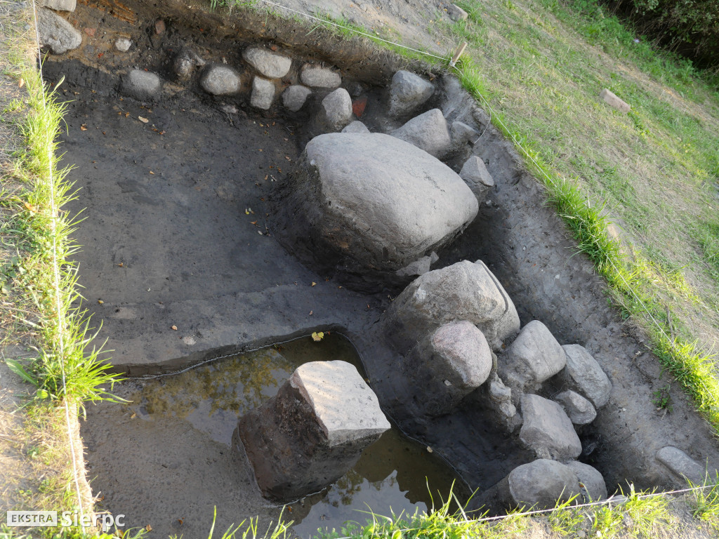 Archeolodzy i sierpecki zamek