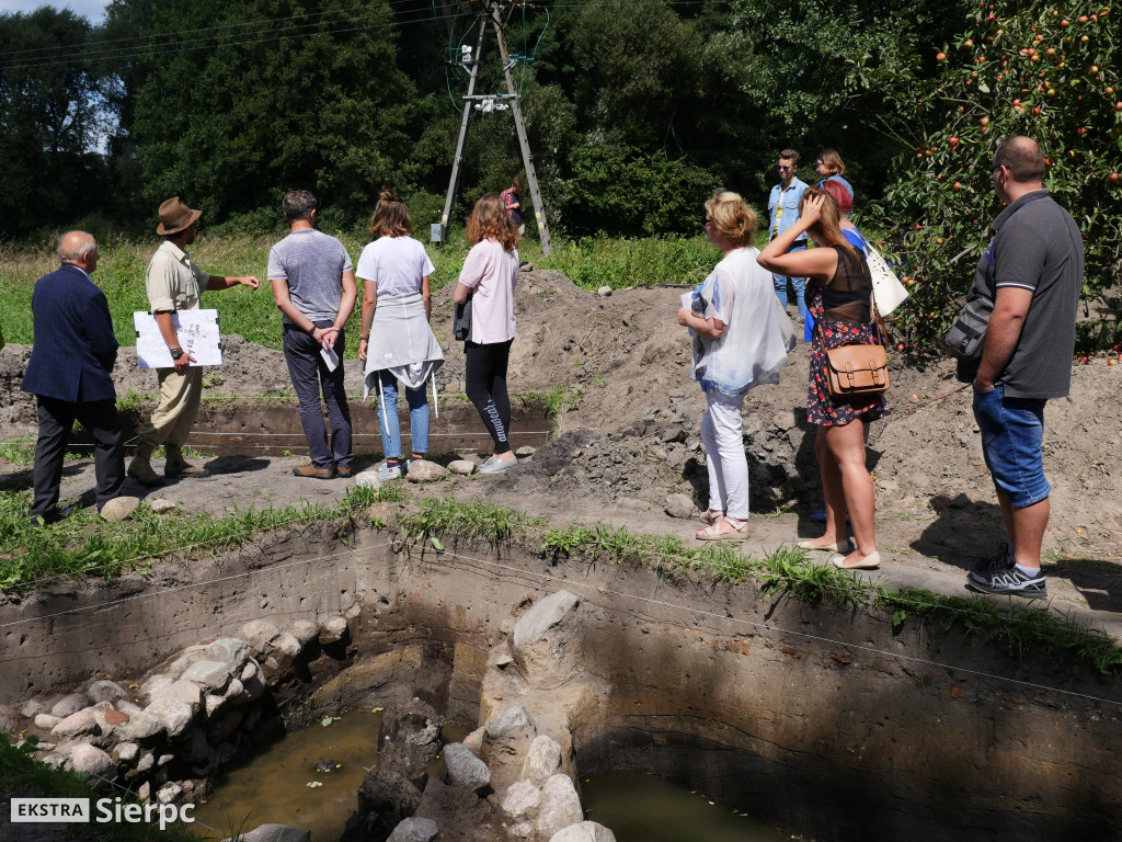 Archeolodzy i sierpecki zamek