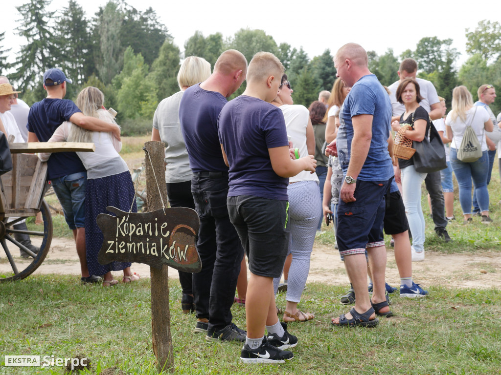 Wykopki w skansenie