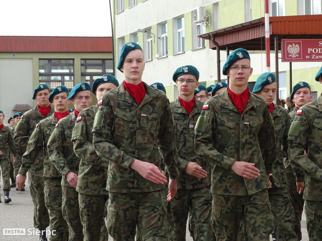 Przysięga kadetów w Zawidzu