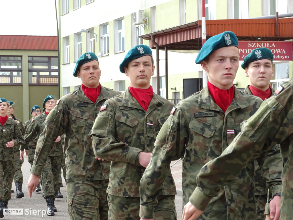 Przysięga kadetów w Zawidzu