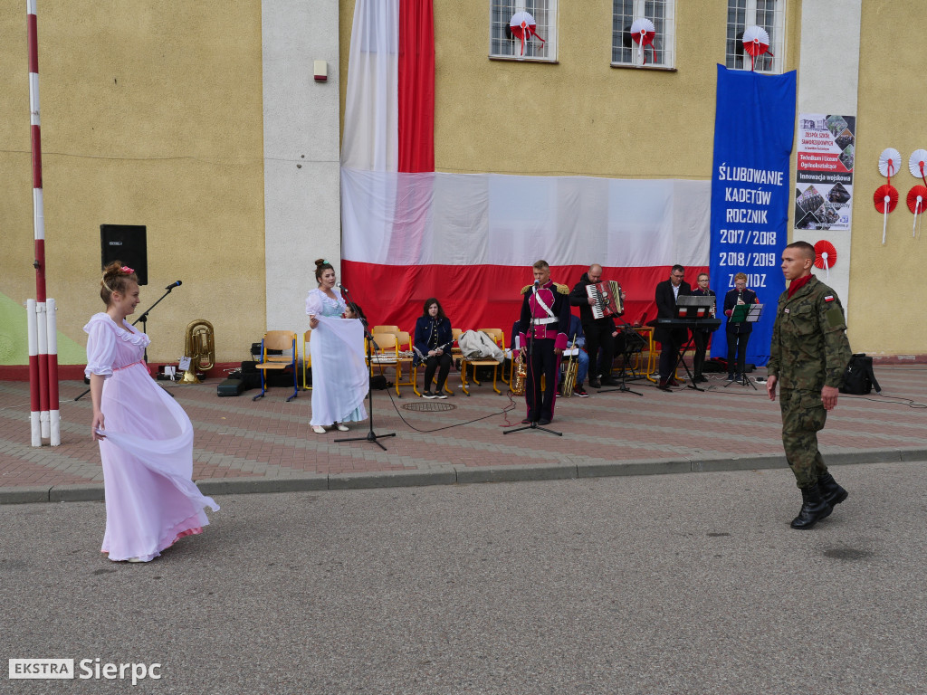 Przysięga kadetów w Zawidzu