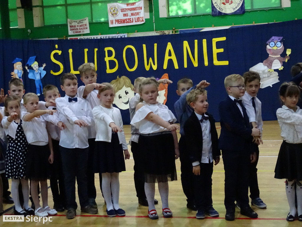 Ślubowanie pierwszaków w Dwójce