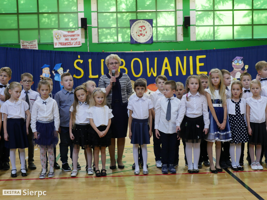 Ślubowanie pierwszaków w Dwójce