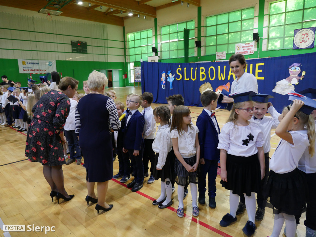 Ślubowanie pierwszaków w Dwójce