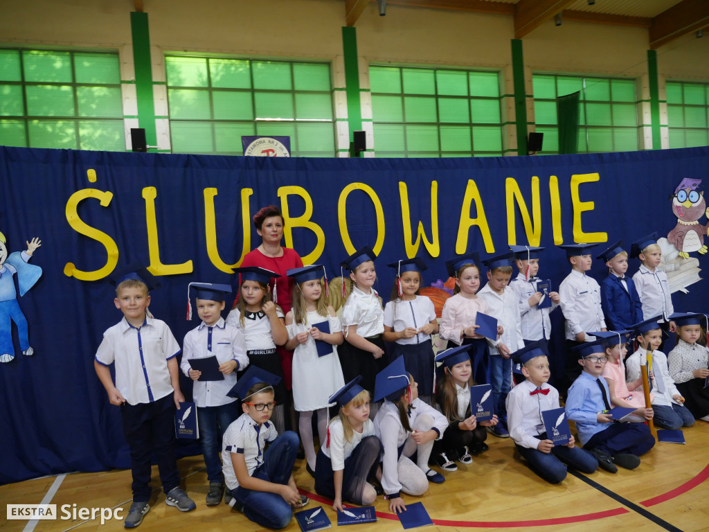 Ślubowanie pierwszaków w Dwójce