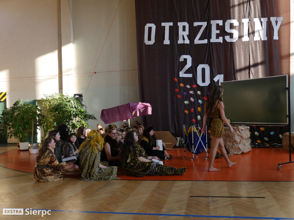 Otrzęsiny w LO