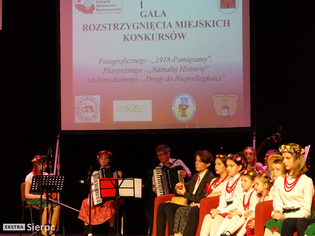 Konkursy z Niepodległą w tle