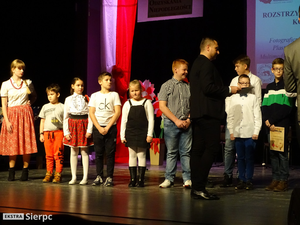 Konkursy z Niepodległą w tle