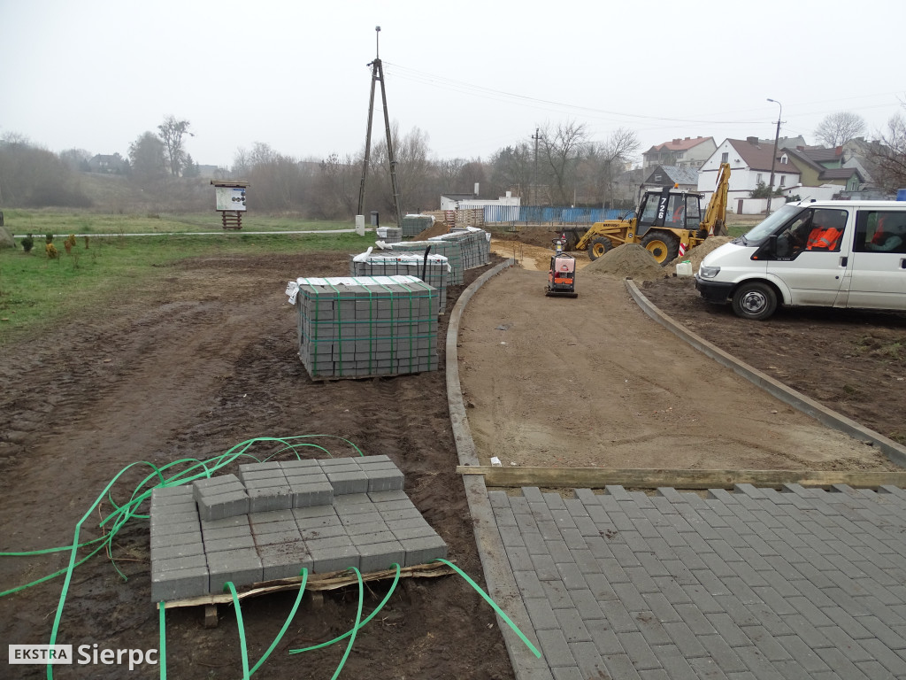 Chodnik do podwórka Nivea