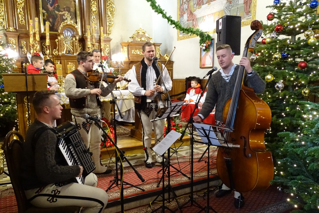 Huzary w kościele w Borkowie