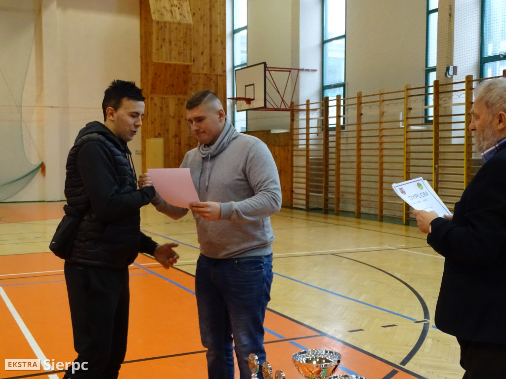Halowy Turniej Piłki Nożnej Drużyn LZS
