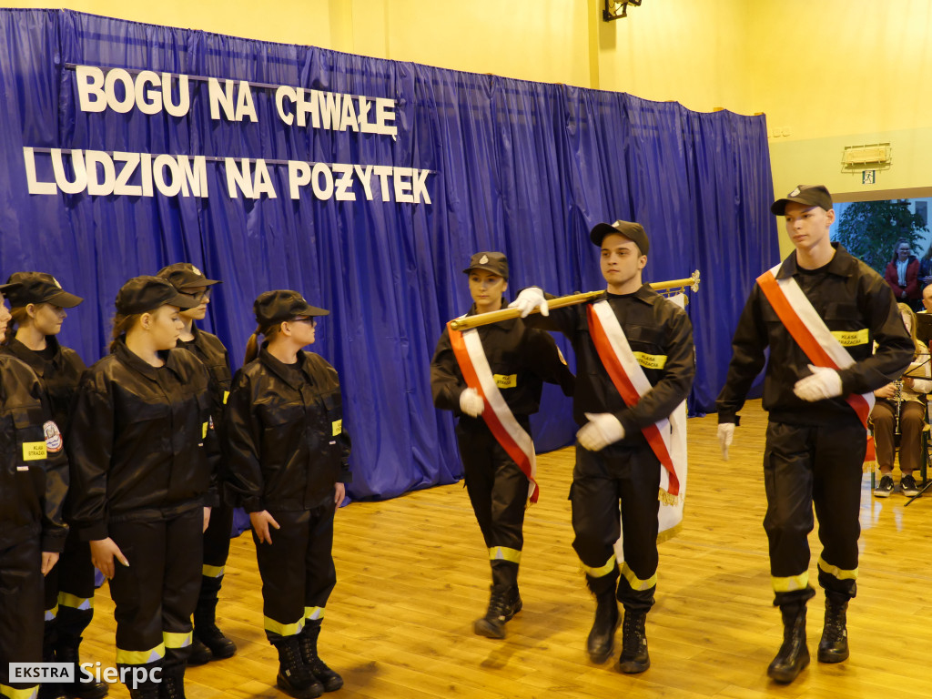 Ślubowanie klas strażackich