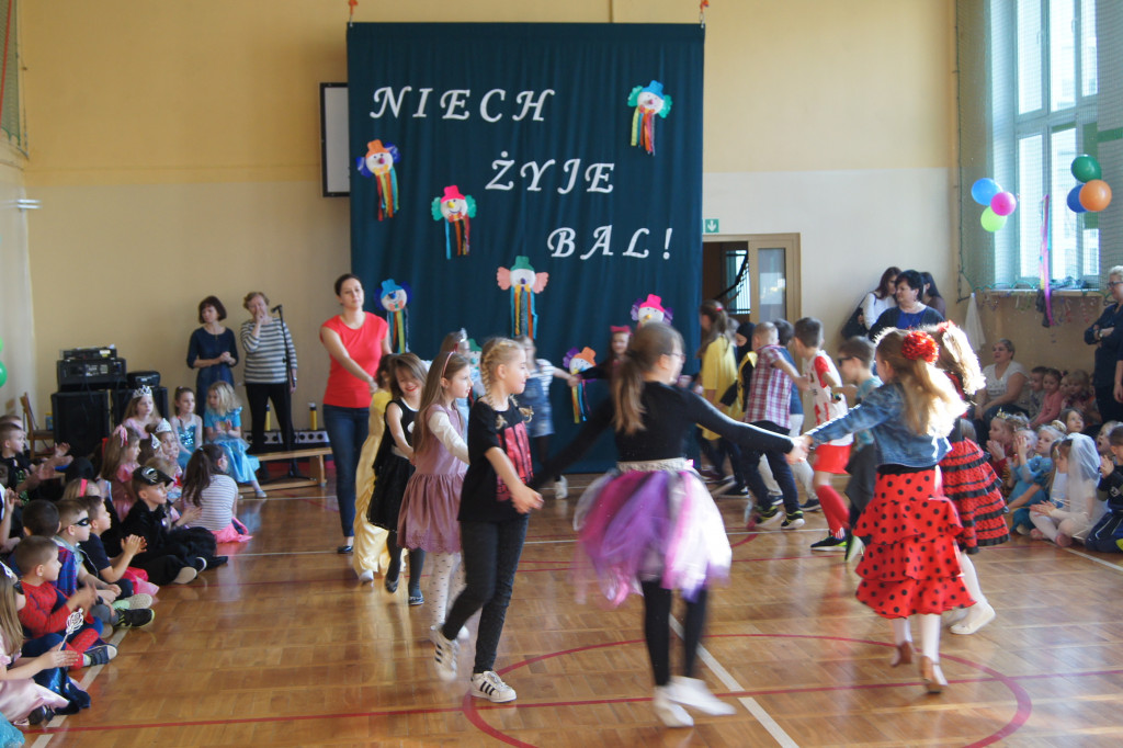 Bal karnawałowy w SP nr 3