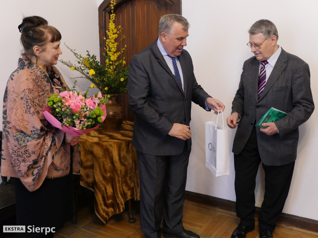 Świat w widokówce zaklęty