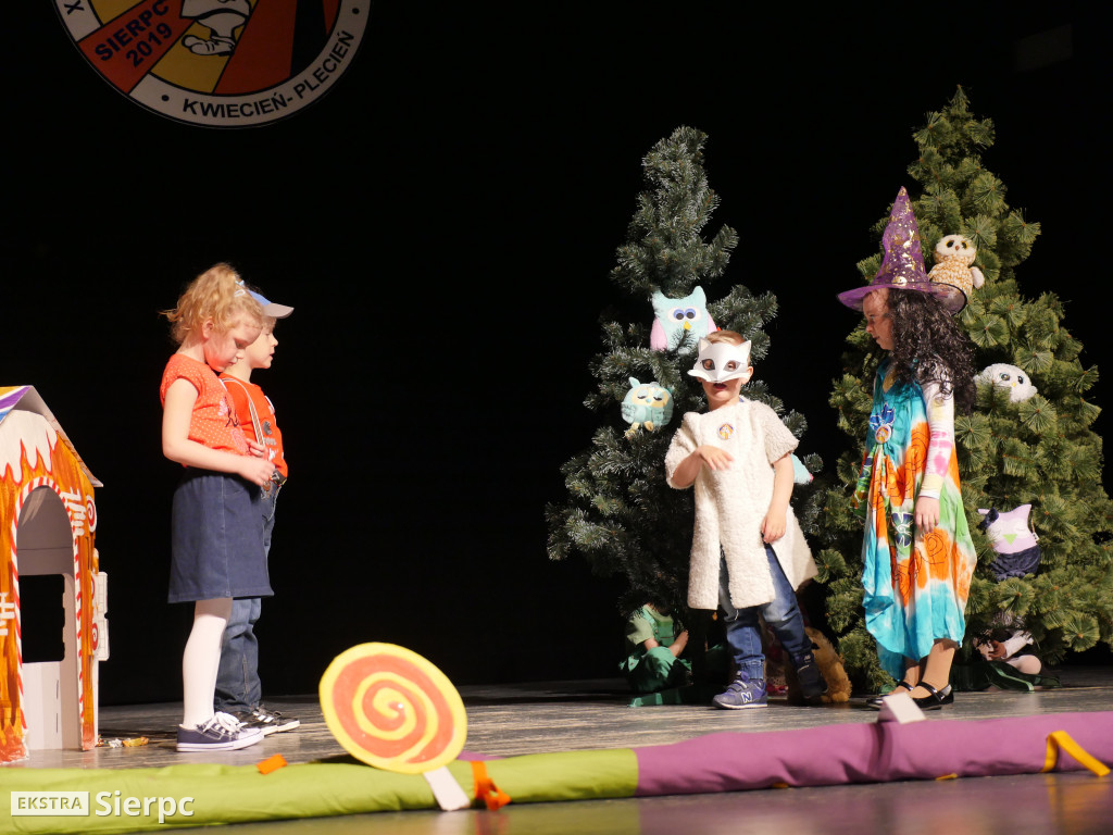 Kwiecień - Plecień. Dzień teatru