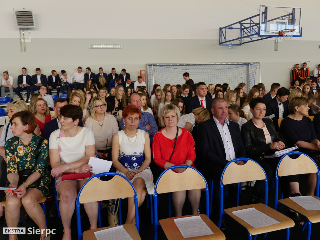 Pożegnanie absolwentów ZS nr 1