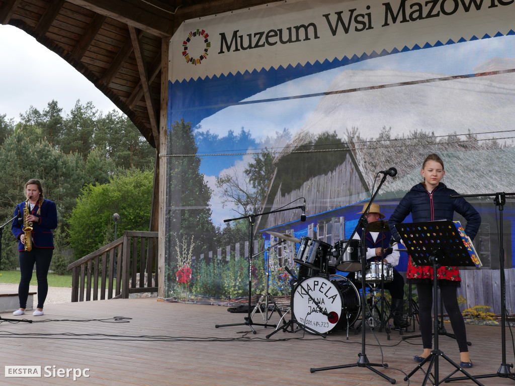 Gotowanie na polanie w skansenie