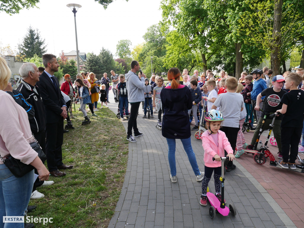 Roll Pamięci w parku Andersa w Sierpcu
