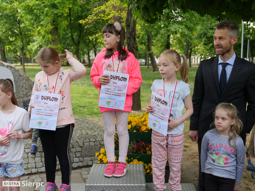 Roll Pamięci w parku Andersa w Sierpcu