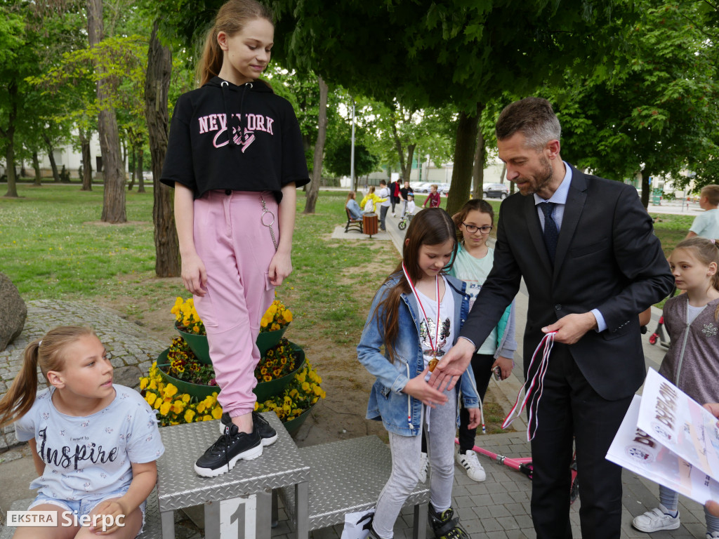 Roll Pamięci w parku Andersa w Sierpcu