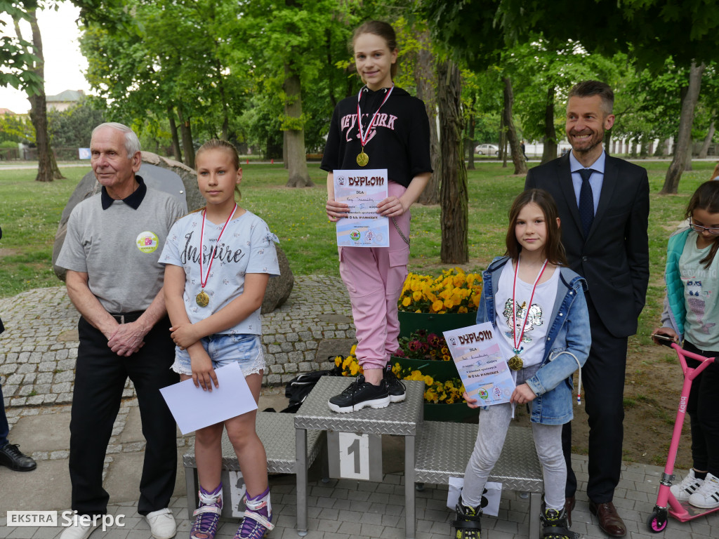 Roll Pamięci w parku Andersa w Sierpcu