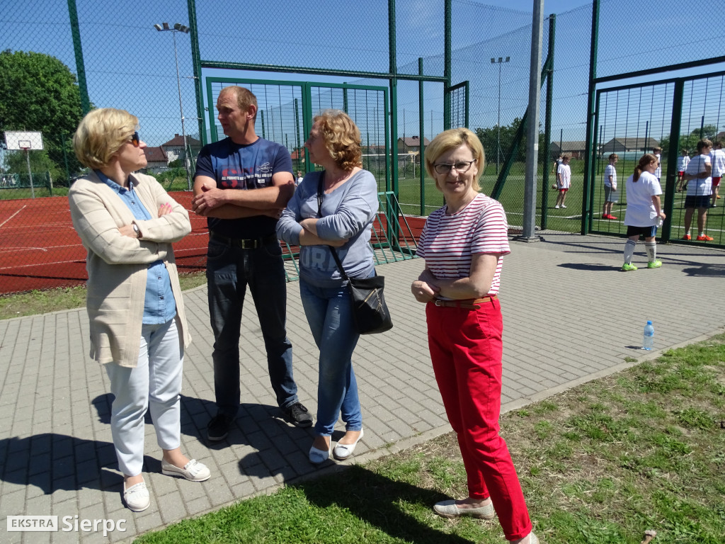 Turniej piłki siatkowej w Mochowie