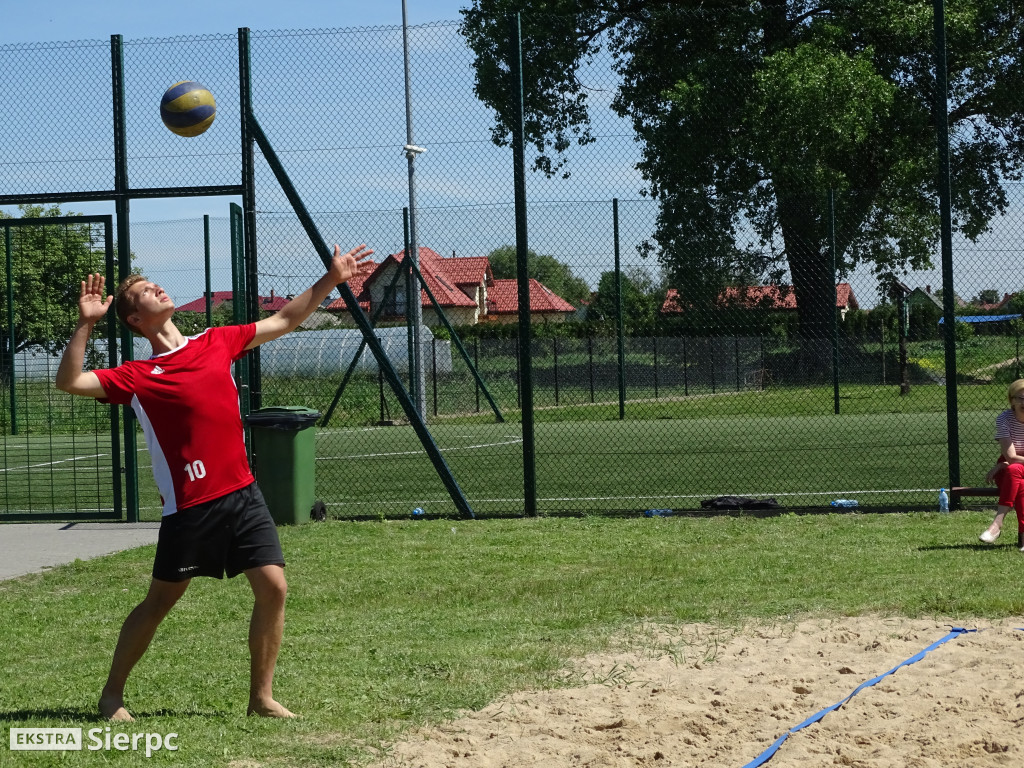 Turniej piłki siatkowej w Mochowie