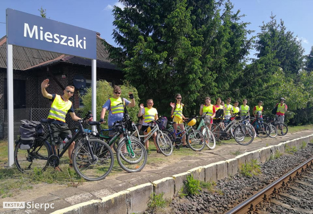 Rajd rowerowy uczniów ze Słupi