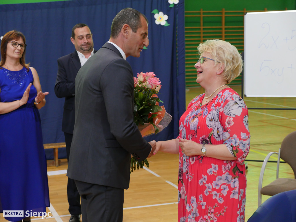 Pożegnania nadszedł czas